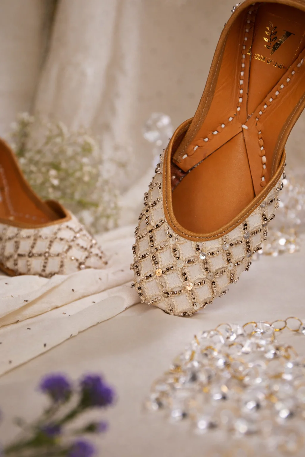 Chaashni Juttis - Image 3