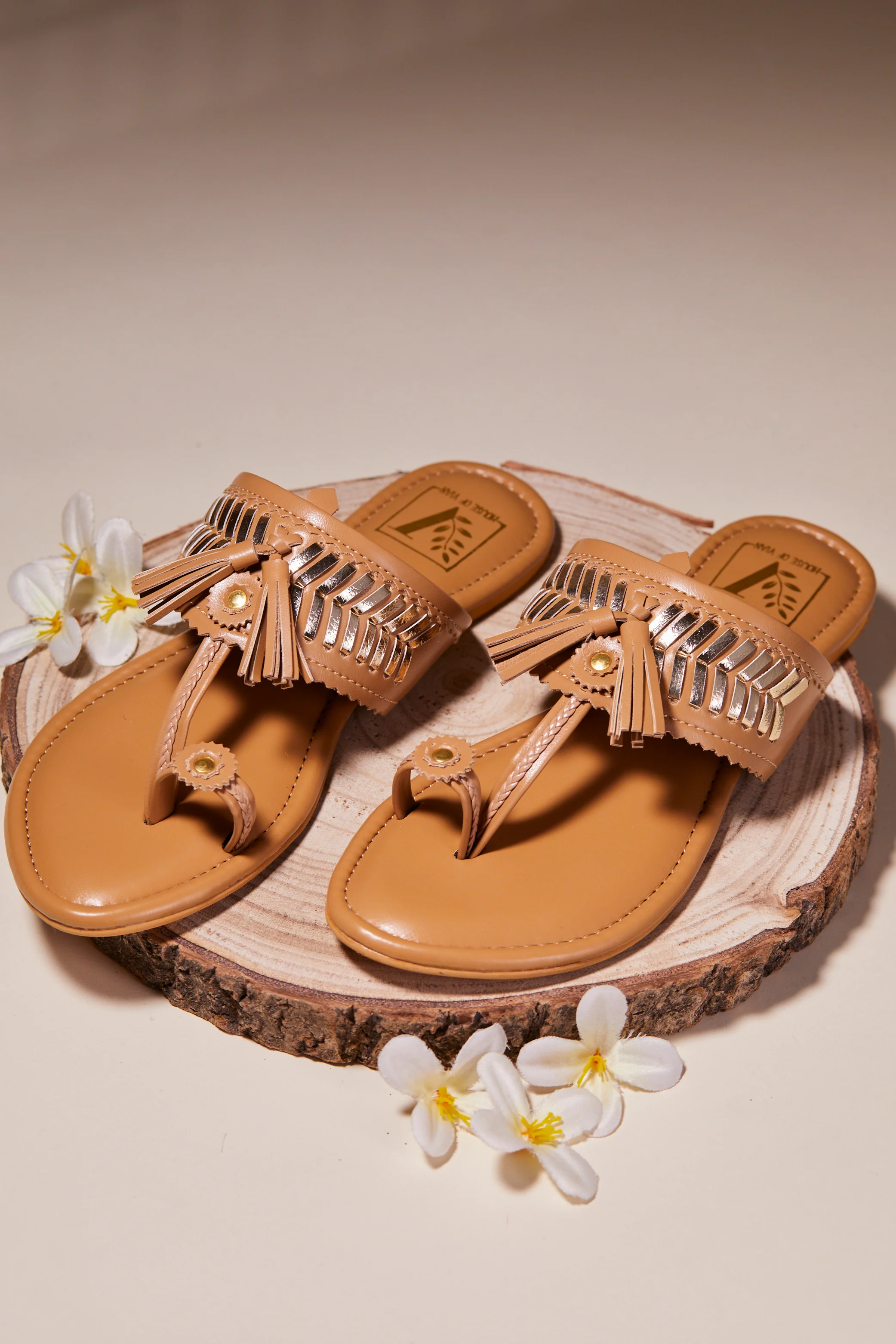 Kolhita Beige Kolhapuris
