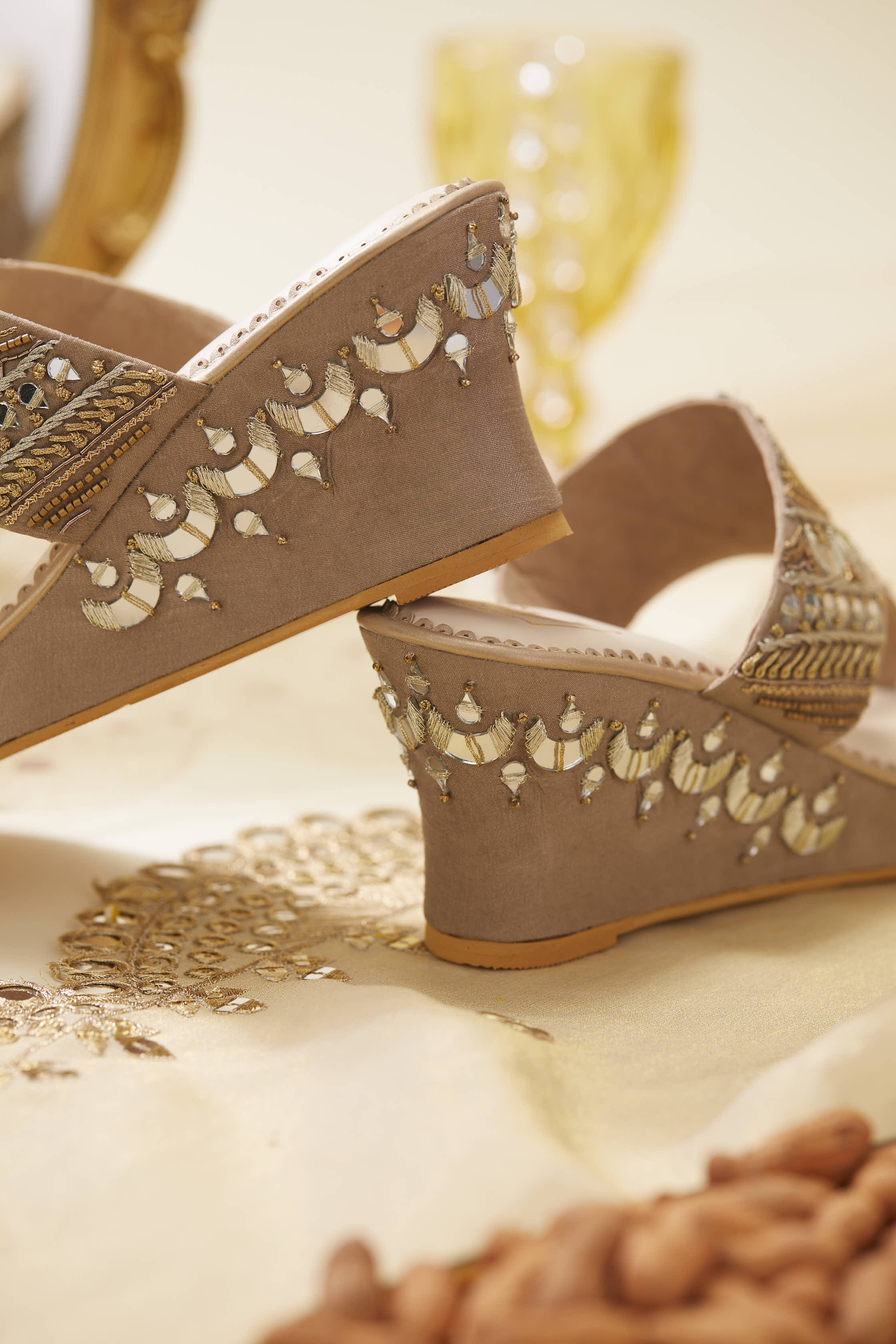 Mahira Gold Wedges - Image 3