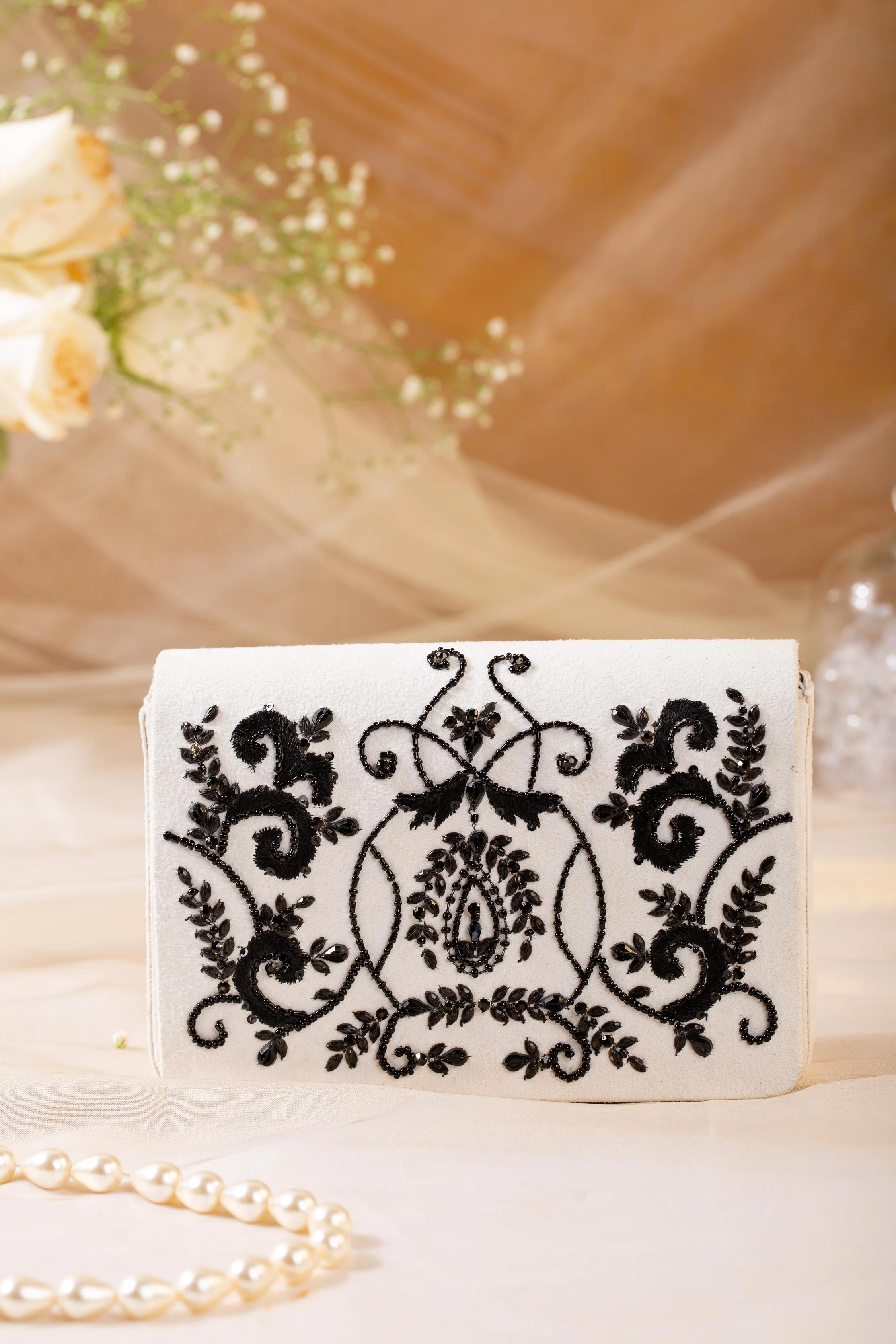 Noor Zahira Juttis & Handbag Combo - Image 3