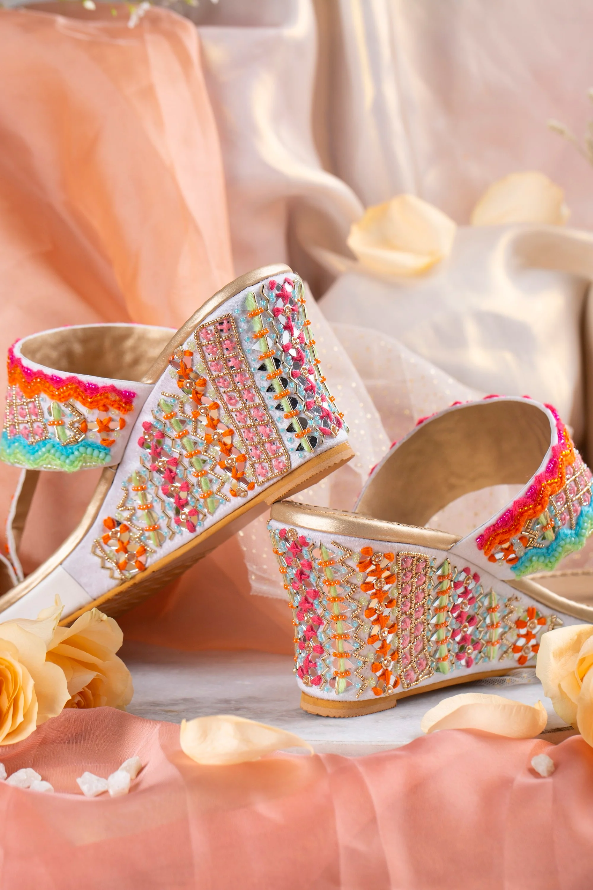 Rangeela Wedges & Handbag Combo - Image 7
