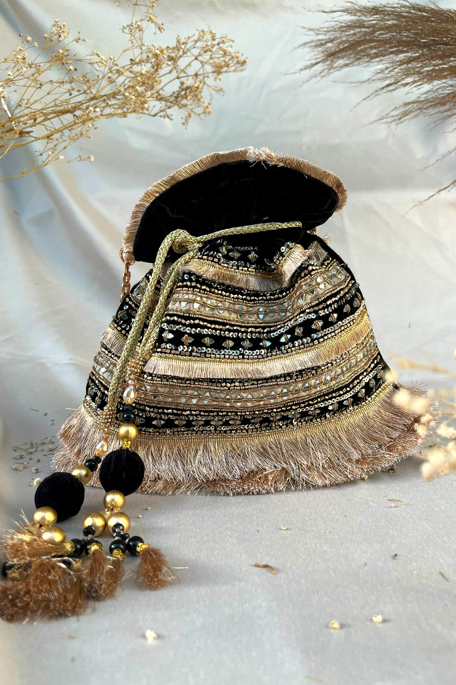 Sehar Black Potli - Image 4